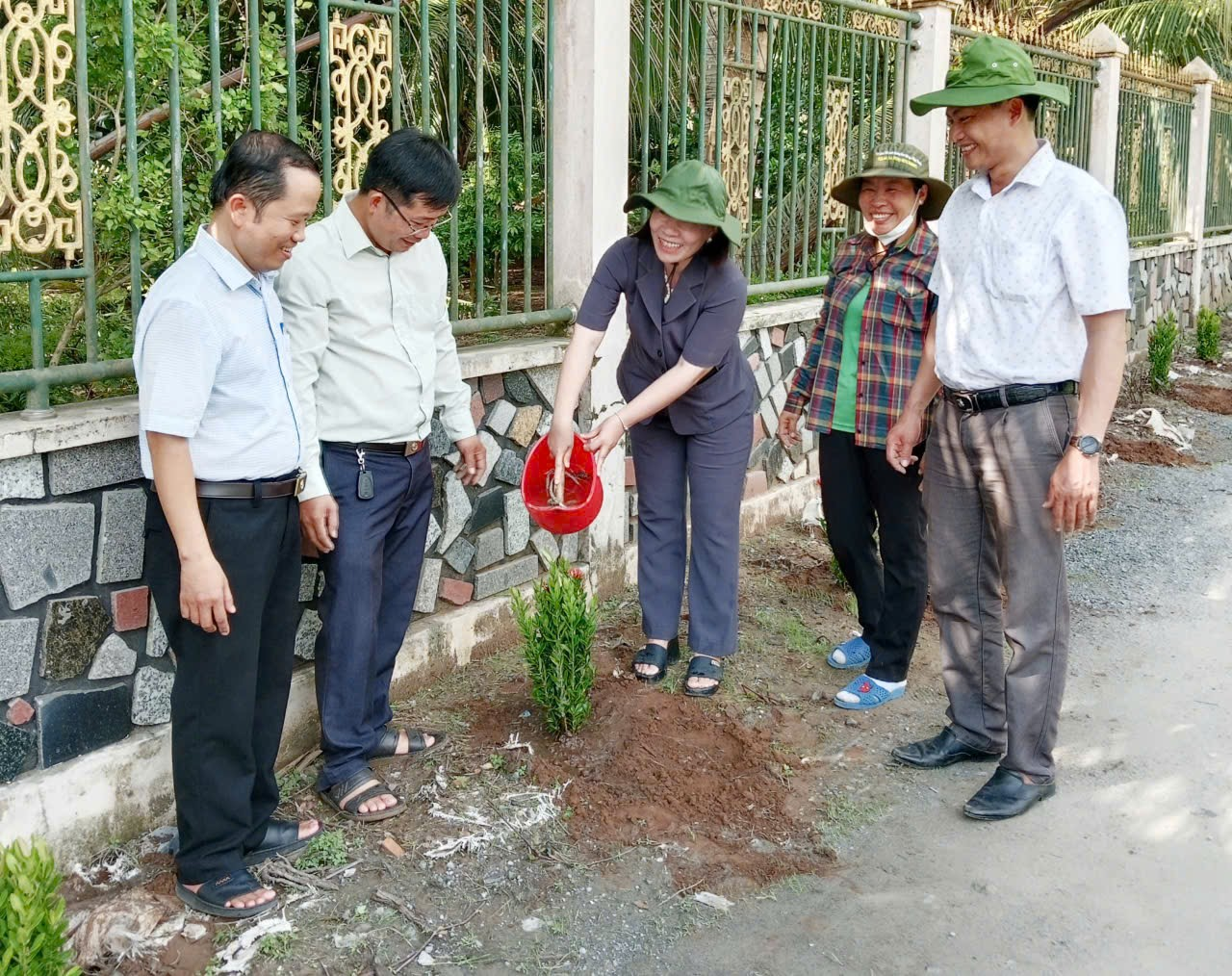 Xã An Hiệp phát động hưởng ứng Ngày Môi trường thế giới 5/6 và tháng hành động vì môi trường năm 2026